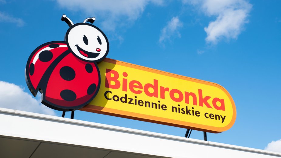 Biedronka ma murowany hit. Solidny producent, 4K i 499 zł