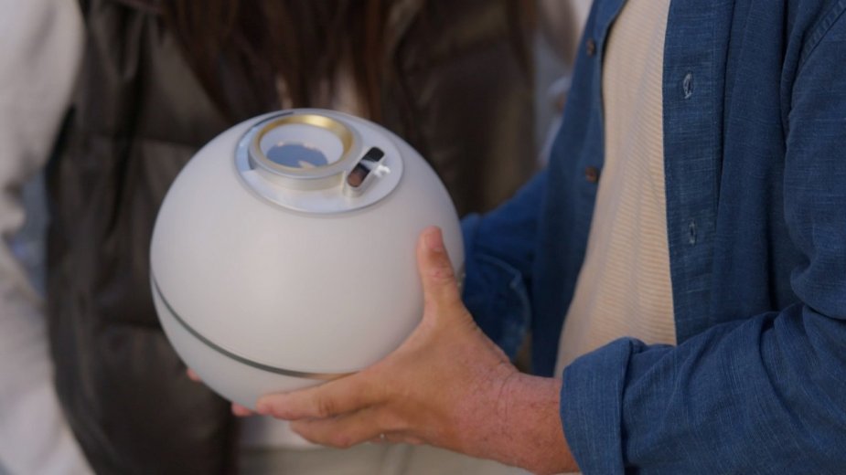 Altman chce zeskanować milliard par oczu. Jego nowa aplikacja ma uratować internet