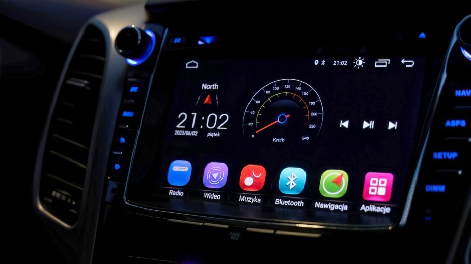 Android Auto podnosi wymagania. Miliony telefonów zagrożone utratą funkcji 