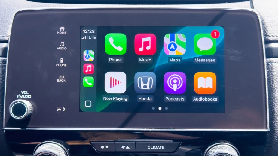 Apple otwiera CarPlay na zewnętrzną sztuczną inteligencję. Szykują się duże zmiany