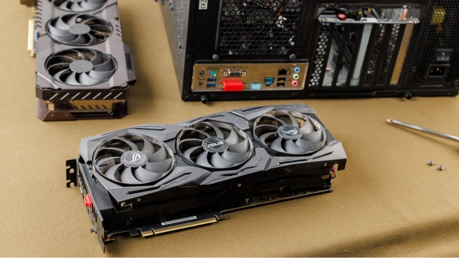 Podpis prezesa i karta graficzna. Tak ASUS nagrodzi osobę, która zaprojektuje im GPU