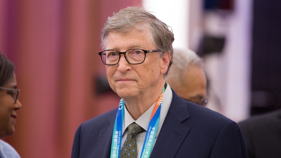 Bill Gates chce miejsc pracy zarezerwowanych dla ludzi. Proponuje też podatek od AI
