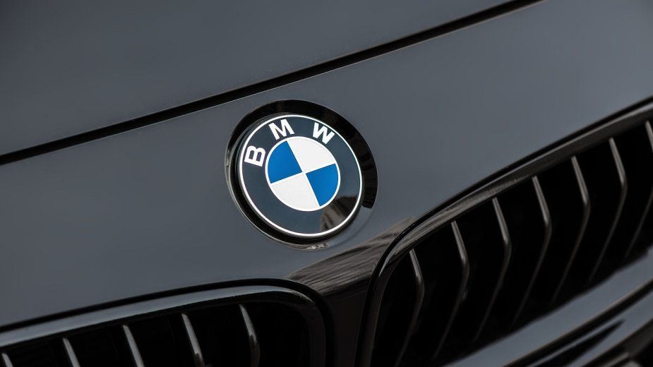 BMW na skraju katastrofy. Chińskie marki odbierają klientów w Europie i Azji