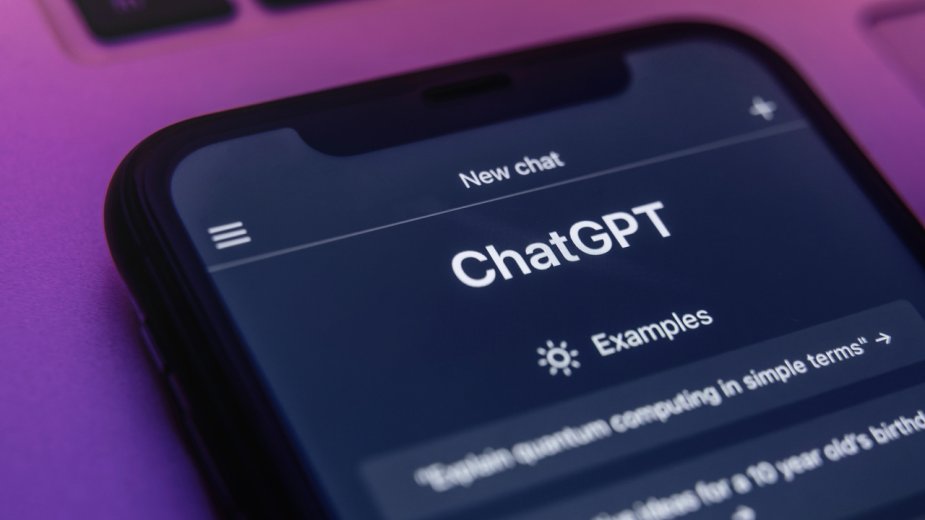 ChatGPT zyskał dostęp do aplikacji Apple. Może czytać rozmowy, przygotowywać odpowiedzi i je wysyła