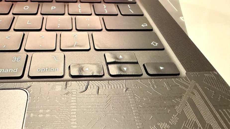 Chciał ulepszyć MacBooka Pro. Laptop nie wytrzymał starcia z suszarką