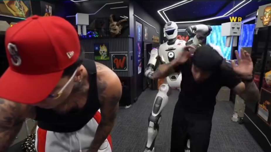 Robot Unitree miał tańczyć, ale wybrał przemoc. Streamer dostał w głowę na żywo