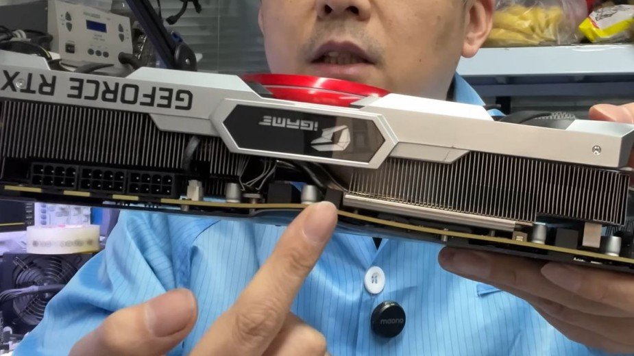 Dziewczyna rozwaliła mu RTX 3080 Ti. Serwis dał radę