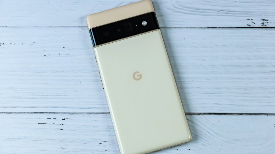 Google poprawia błędy w Pixelach. Problem z baterią nadal pozostaje