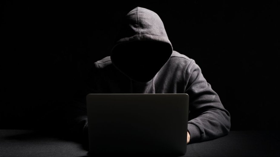 Haker zbudował sobie zespół. Nie płacił pensji, bo wszyscy byli agentami AI