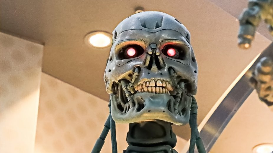 Humanoidalne roboty już na Ukrainie. Startup powiązany z Trumpem wysłał maszyny na front