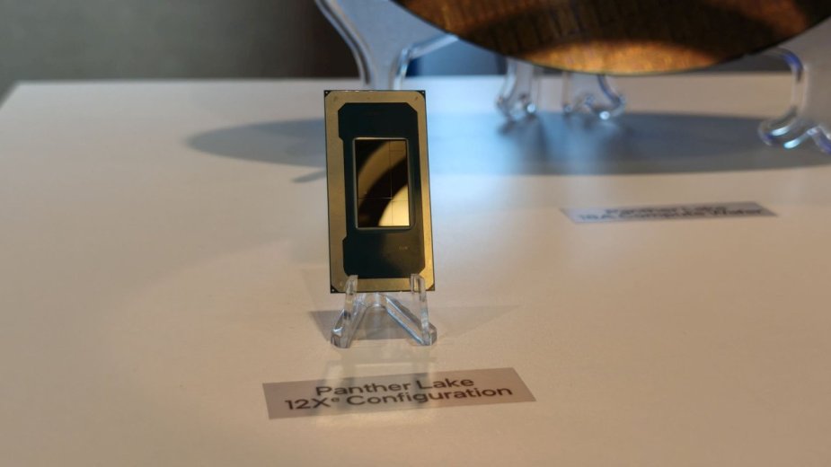 Intel z Panther Lake deklasuje rywala ze stajni AMD. Dwa razy więcej klatek