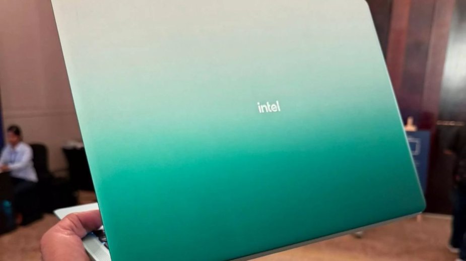 Intel szykuje laptopa, który wygląda jak MacBook Neo, ale kosztuje znacznie mniej