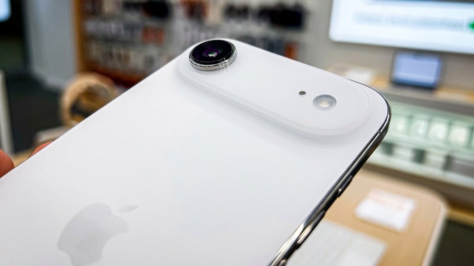 Problemy z baterią w iPhone’ach. Smartfony Apple z niepokojącym błędem