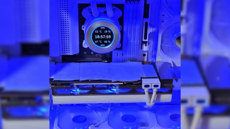 Część wzmacniacza samochodowego wylądowała na karcie graficznej. Efekt jest cudowny