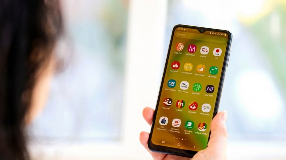 Bank odcina część smartfonów. Sprawdź, czy masz problem