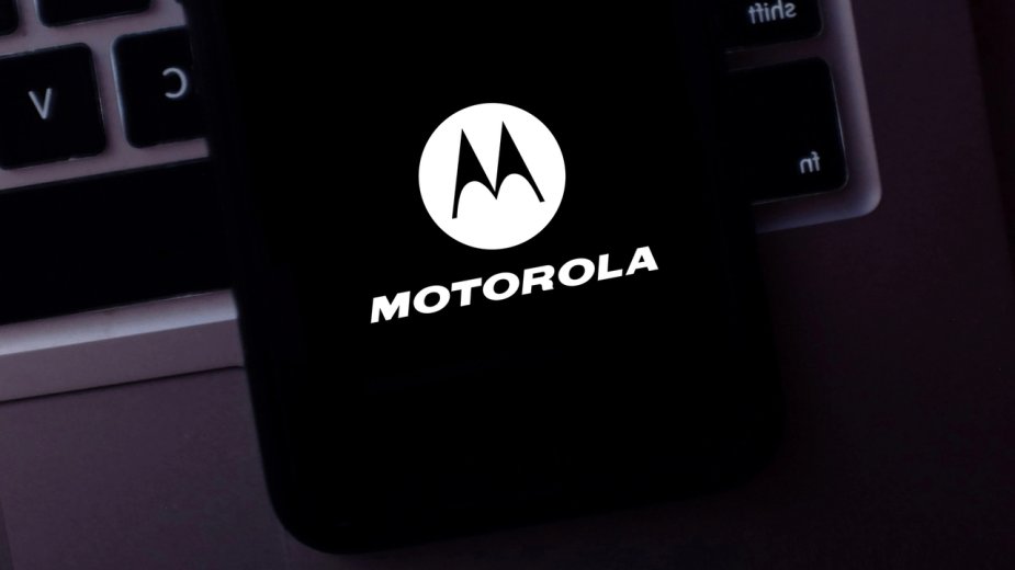 Motorola Edge 70 Neo pokazana na renderach. Kompaktowy smartfon z aparatem 200 Mpix