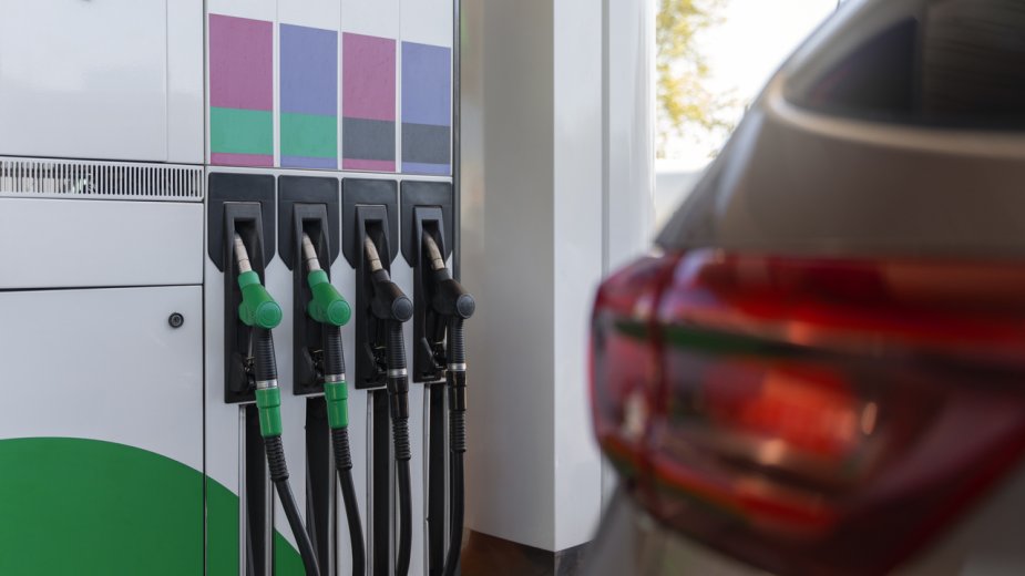 OTOMOTO - Ceny paliw położyły rynek. Czas na elektryki i odwrót od diesla? 