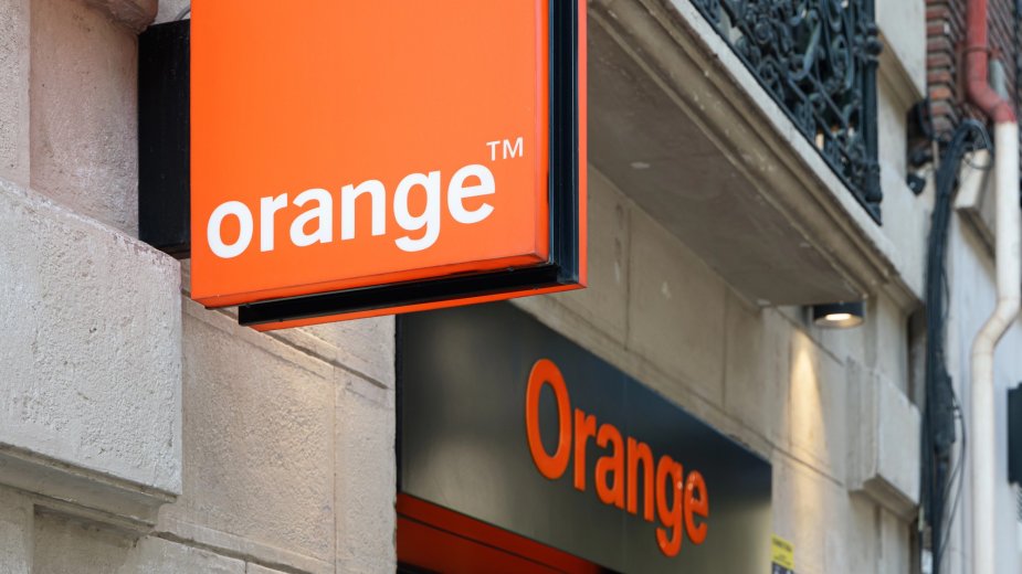 Orange obiecał 24 godziny, telefon wrócił po 59 dniach. Sąd nie miał litości