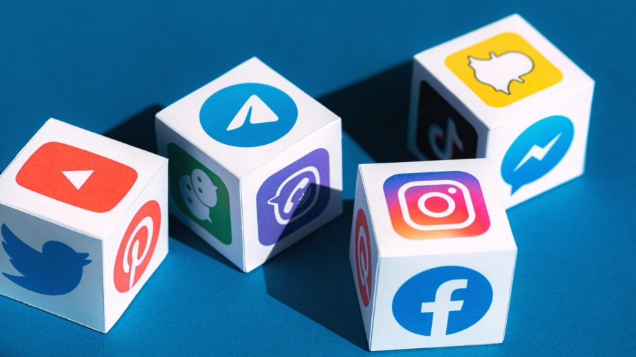 Politycy wszystkich opcji zgodni: żadnych social mediów dla osób poniżej 15 lat