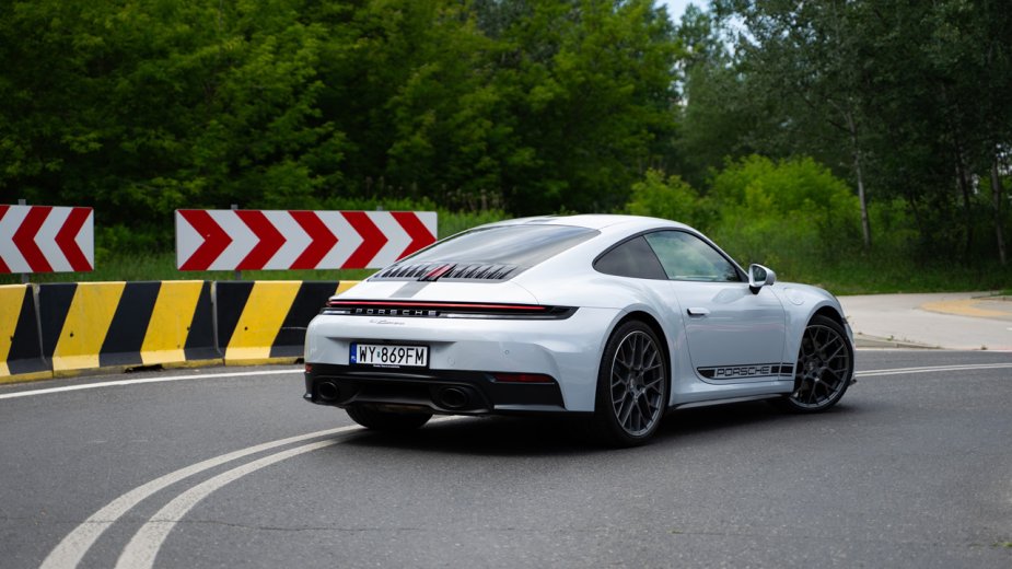 Porsche 911 Carrera, czyli supersamochód na co dzień. Jazda próbna i test