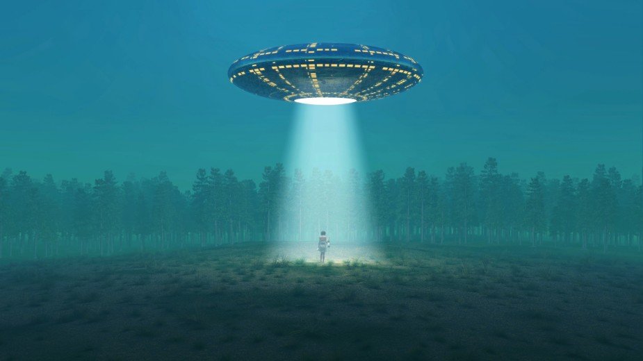 Postawił 1000 dolarów przeciwko ujawnieniu UFO. Teraz jest w komisji
