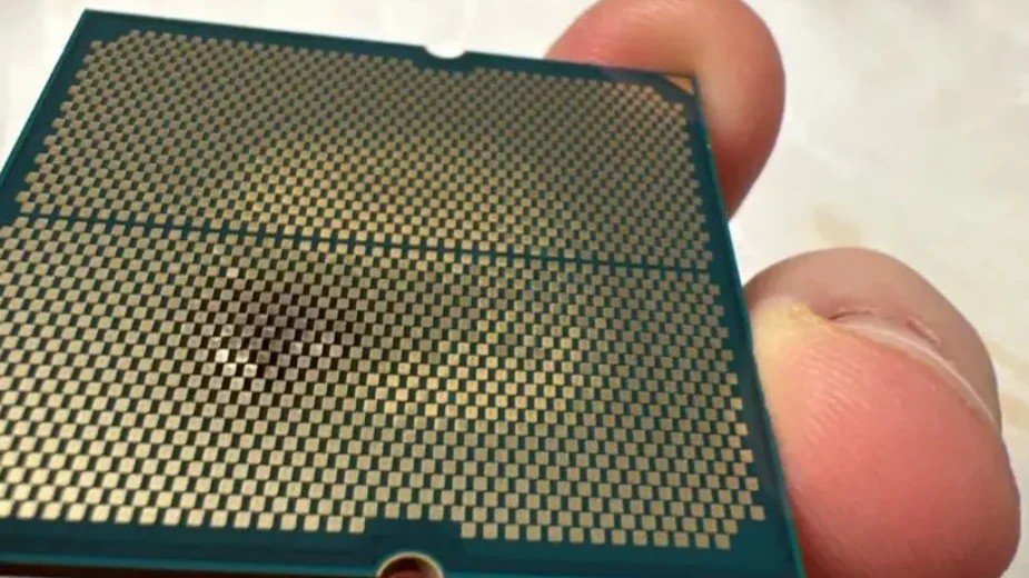 Procesory AMD dosłownie się palą. ASRock w końcu zabiera głos