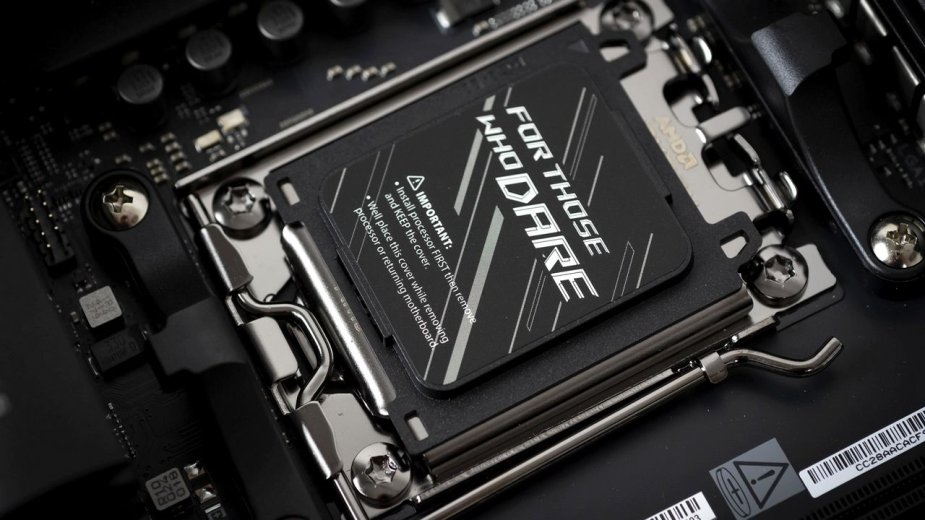 Procesory za tysiące złotych padają na płytach ASUS - firma reaguje