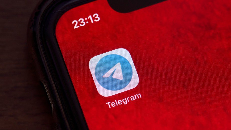 Dzielą się prywatnymi zdjęciami partnerek. Telegram narzędziem nękania kobiet