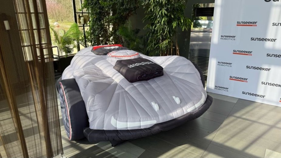 Chińskie roboty i pokaz nowej linii Sunseeker Robotics