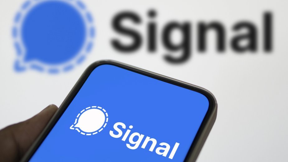 Signal daje wybór: numer telefonu albo pieniądze. Ruszyła nowa rejestracja