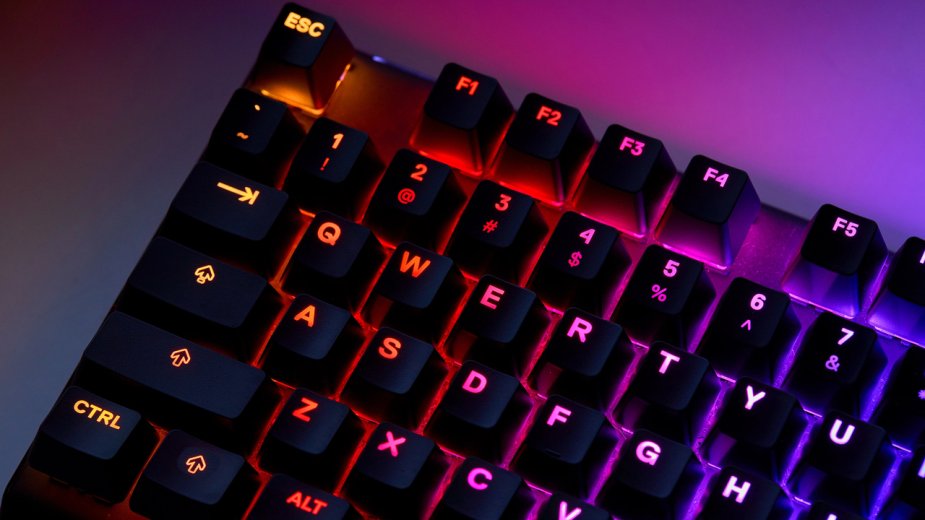 Droga klawiatura SteelSeries przestała działać przez spuchniętą baterię