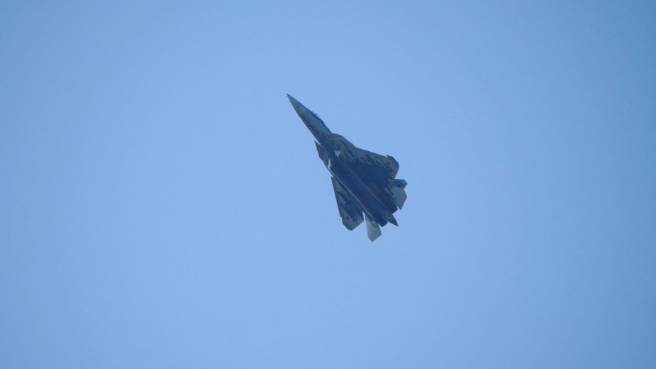 Rosyjski Su 57 rozbił się pod Moskwą. Ukraina mówi o cyberataku