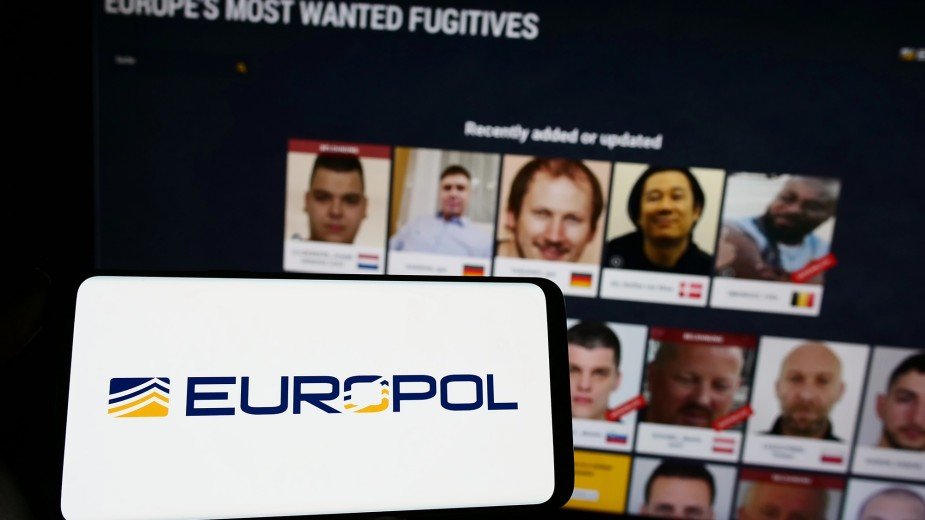 Tajna baza danych Europolu ujawniona. Są w niej miliony niewinnych ludzi 