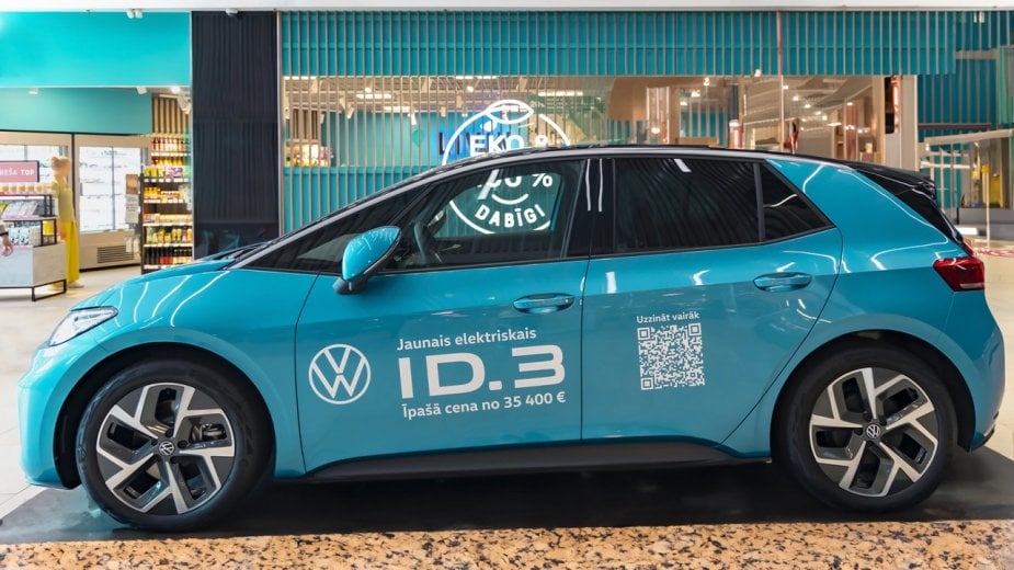 Volkswagen i Skoda mogą dostać chiński mózg. Niemcy liczą miliardy