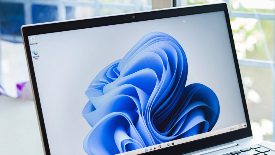 Windows 11 tym razem nie psuje, lecz naprawia. Konkretnie naprawia czarny ekran