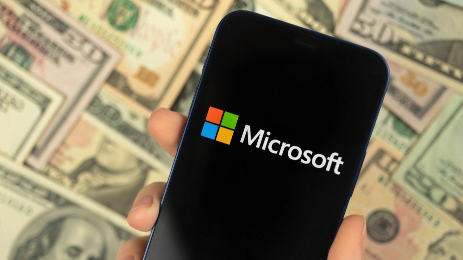 Włochy prześwietlą Microsoft. Wciskają AI do pakietu Office i podnoszą ceny
