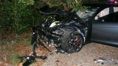 243 miliony dolarów za Autopilota. Tesla przegrywa w sądzie i traci grunt