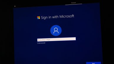30% komputerów wciąż na Windows 10 - Microsoft musiał ustąpić