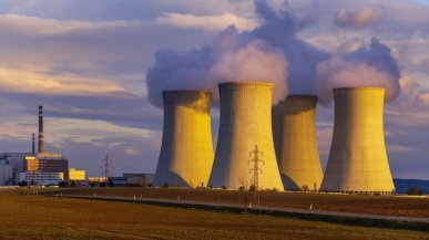 AI napędza rozwój elektrowni jądrowych. Microsoft i Nvidia ogłaszają partnerstwo