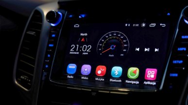Android Auto podnosi wymagania. Miliony telefonów zagrożone utratą funkcji 
