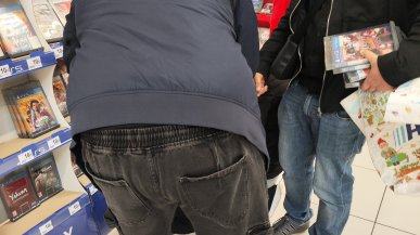 Auchan przecenił gry na PlayStation do 43 zł. Handlarze przyszli z walizkami