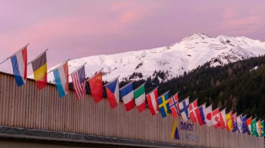 Bill Gates miał rację? Elity biją na alarm w sprawie AI