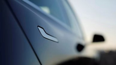 Chiny zakazują chowanych klamek. Auta elektryczne pozbawione modnego rozwiazania