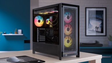 Corsair wsadził ekran do chłodzenia. Może robić za drugi monitor