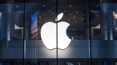 Czołowa aplikacja Apple z reklamami. Dzieje się coś złego...