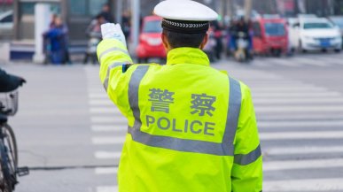 Jedno spojrzenie wystarczy. Nowa broń drogówki zaskakuje kierowców