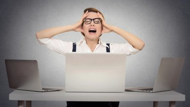 Kobiece zawody nie przetrwają rewolucji AI. Nowy raport nie pozostawia złudzeń