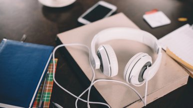 Luka w technologii Google pozwala przejąć słuchawki i śledzić użytkowników