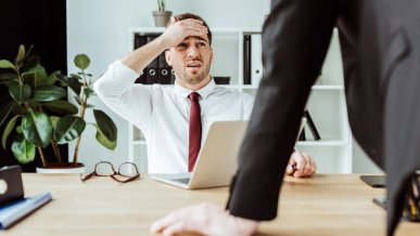 Nie chcesz AI? Będziesz gorszym pracownikiem. Szef sprawdzi czy go używasz
