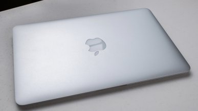 Niezwykła historia z Ukrainy - MacBook zatrzymał odłamek pocisku